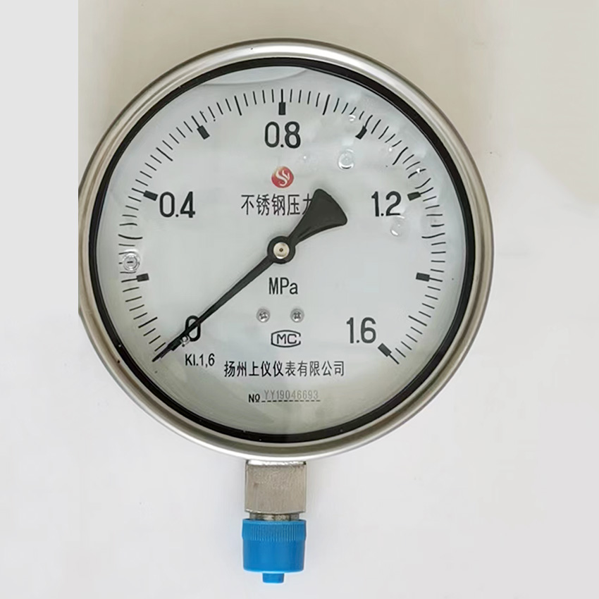 YN-150B不(bu)鏽鋼耐(nài)震壓力(lì)表
